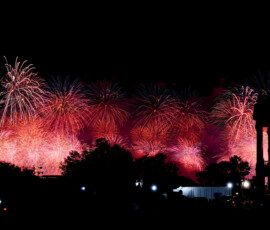 Fireworks explode during the Freedom 250's Salute to America as the United States celebrates its 250th anniversary on Independence Day, attempting the largest firework display in history with 850,000 fireworks in Washington, D.C., U.S., July 5, 2026. REUTERS/Elizabeth Frantz
