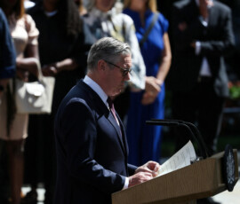 British Prime Minister Keir Starmer delivers a statement outside 10 Downing Street before resigning and transferring power to Labour leader Andy Burnham, in London, Britain, July 20, 2026. REUTERS/Temilade Adelaja