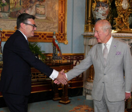 King Charles welcomes Andy Burnham during an audience at Buckingham Palace, London, where he invited the leader of the Labour Party to become Prime Minister and form a new government. Picture date: Monday July 20, 2026. Aaron Chown/Pool via REUTERS