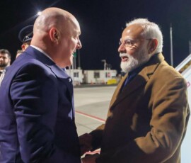 PM Modi has arrived in Auckland, marking the first visit by an Indian Prime Minister to New Zealand in 40 years